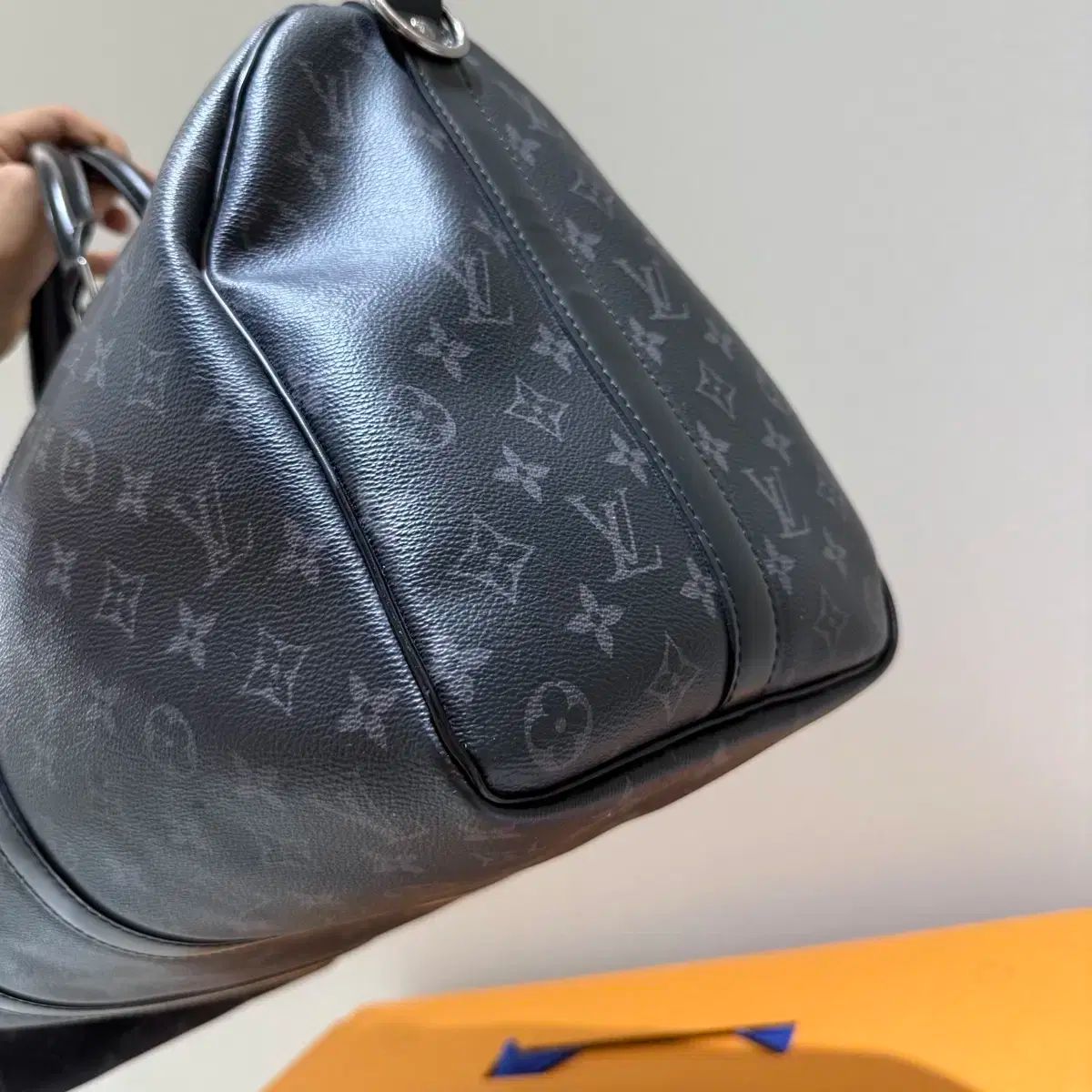 証明書を持っています Louis