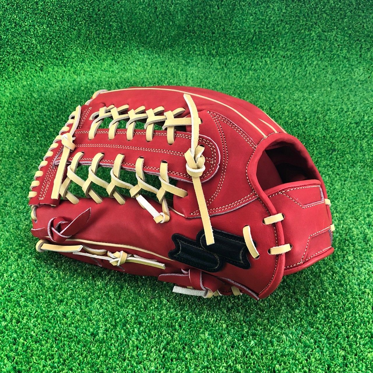 ベースマン端材　オーダー軟式ファーストミット　右投用 ベースマン端材 オーダー軟式ファーストミット 右投用 値引き不可 野球