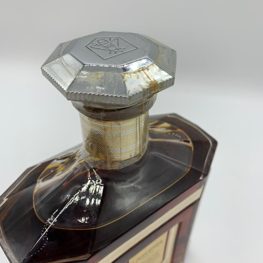 工場 ルイ ロワイエ XO コニャック 700ml 40%【O2】 Louis Royer XO