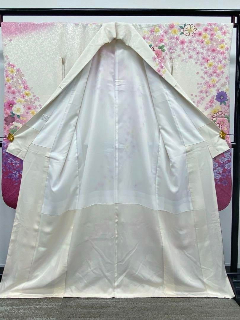 振袖 豪華 金彩 銀通し ラメ刺繍 紋意匠 桜 身丈164cm - メルカリ 振袖 豪華 金彩 銀通し ラメ刺繍 紋意匠 桜 身丈164cm - メルカリ