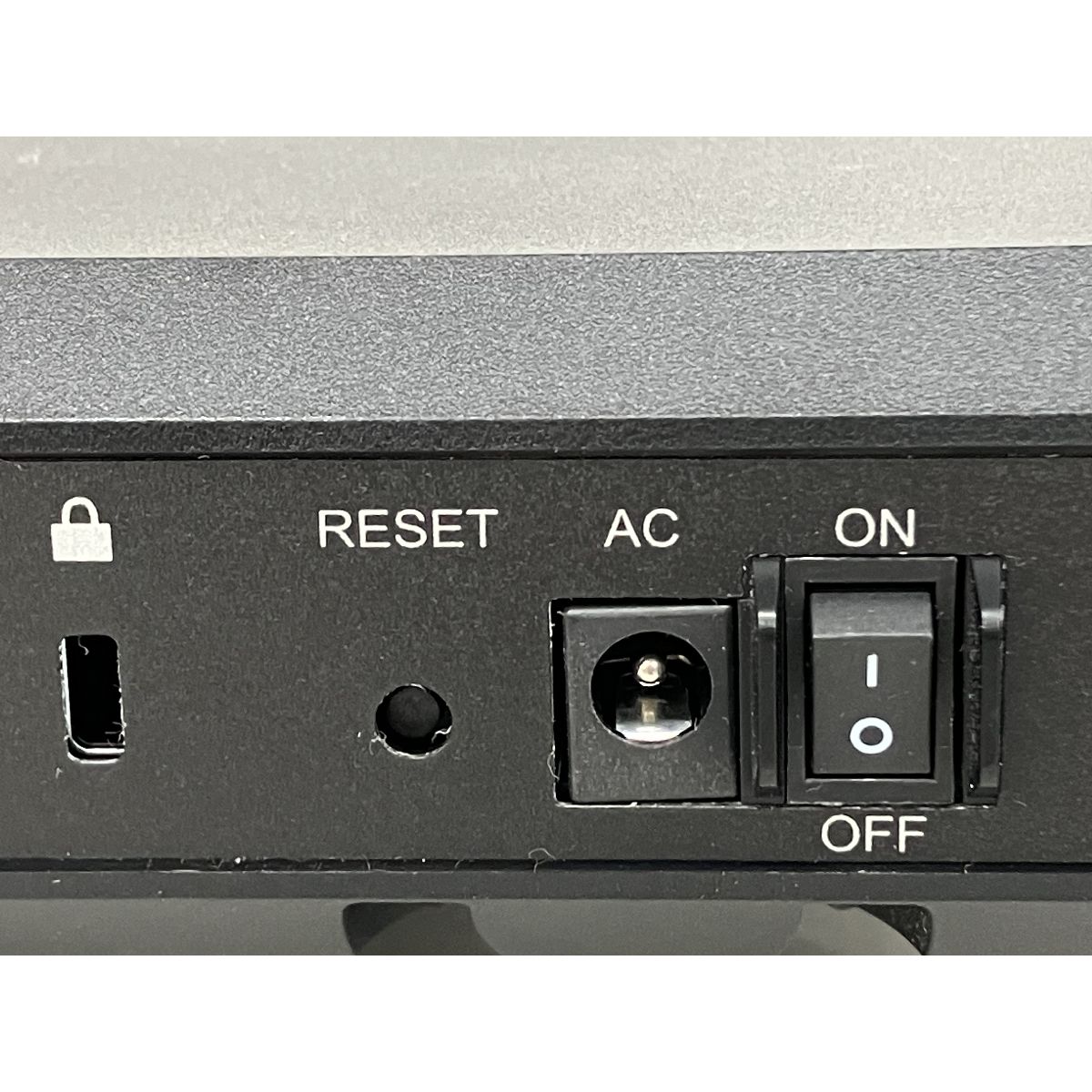 BUFFALO VR-U500X 有線 VPN ルーター10GbE対応 中古 K9161821 BUFFALO VR-U500X 有線 VPN ルーター10GbE対応 中古 K9161821