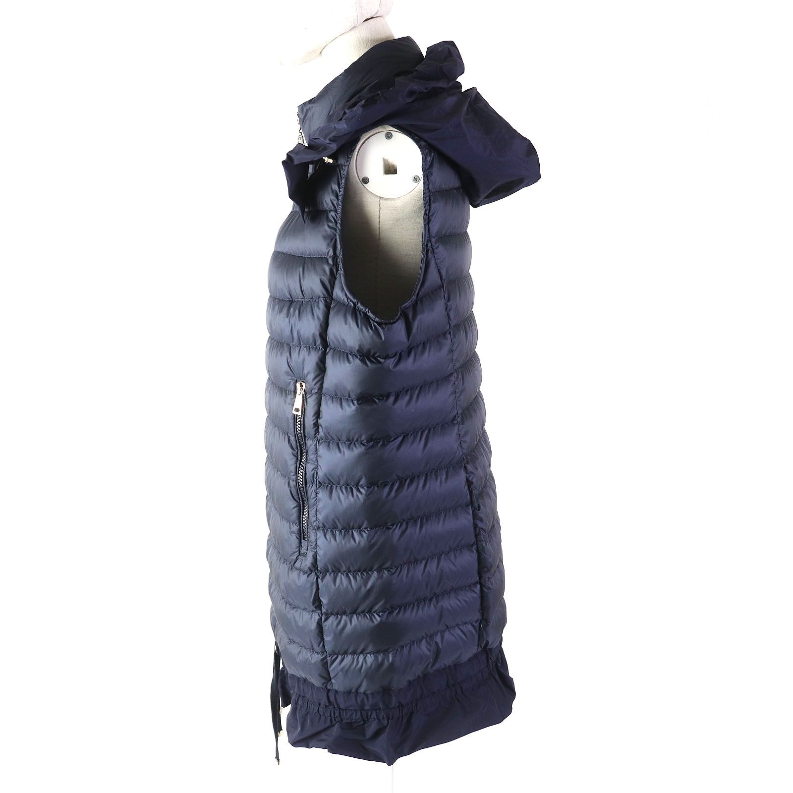 極美品△MONCLER モンクレール AMARANTE GILET アマラント 裾フリル ロゴZIP フード付き ロング丈 ダウンベスト ネイビー 4  レディース - メルカリ