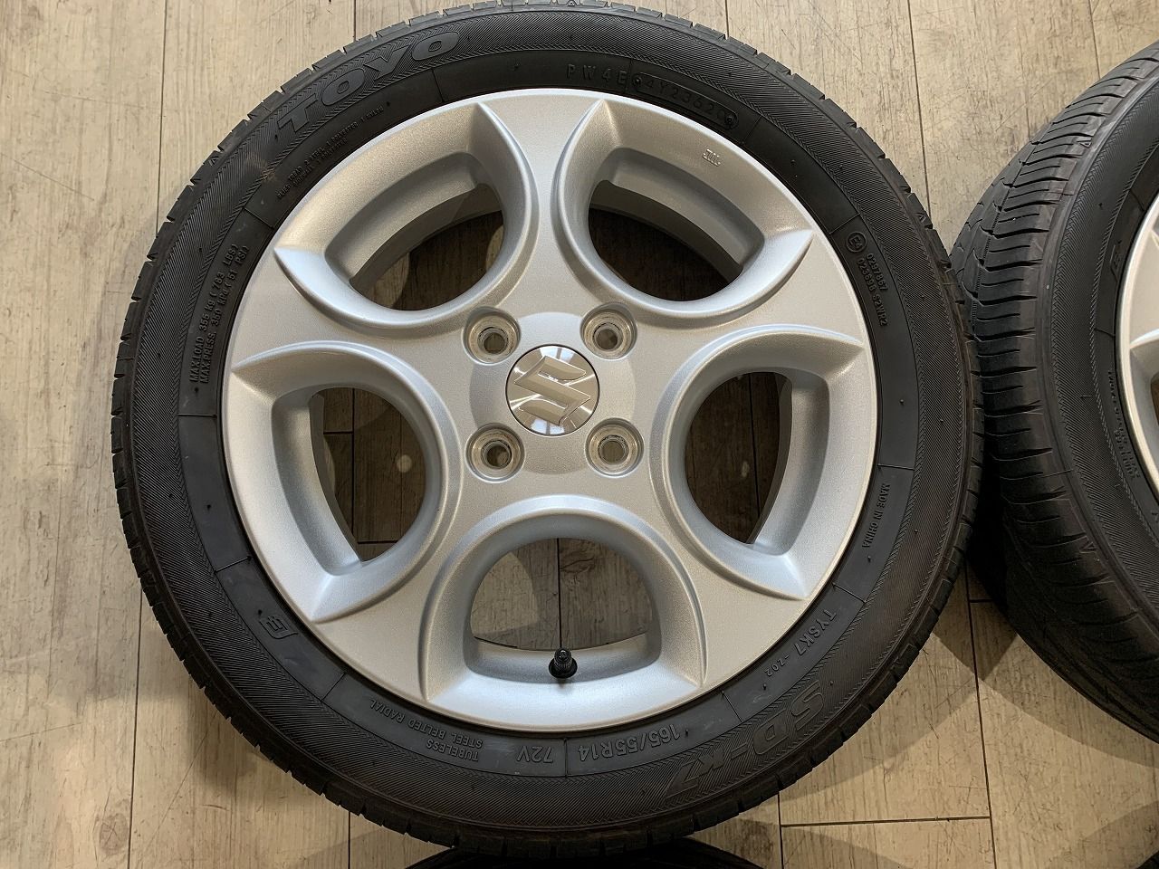 スズキ純正アルミホイル　165/55R14 2025年最新】スズキ純正 165/55R14の人気アイテム - メルカリ