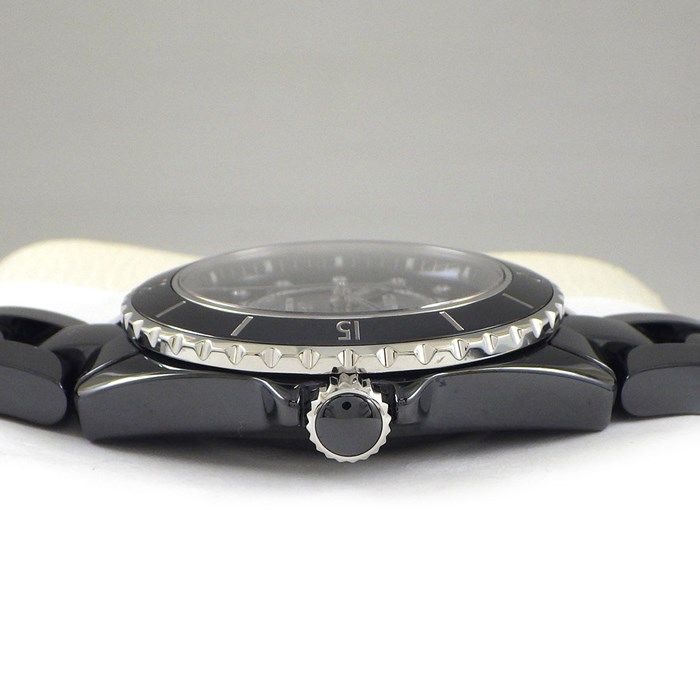シャネル CHANEL 腕時計 J12 H5702 12ポイント ダイヤインデックス