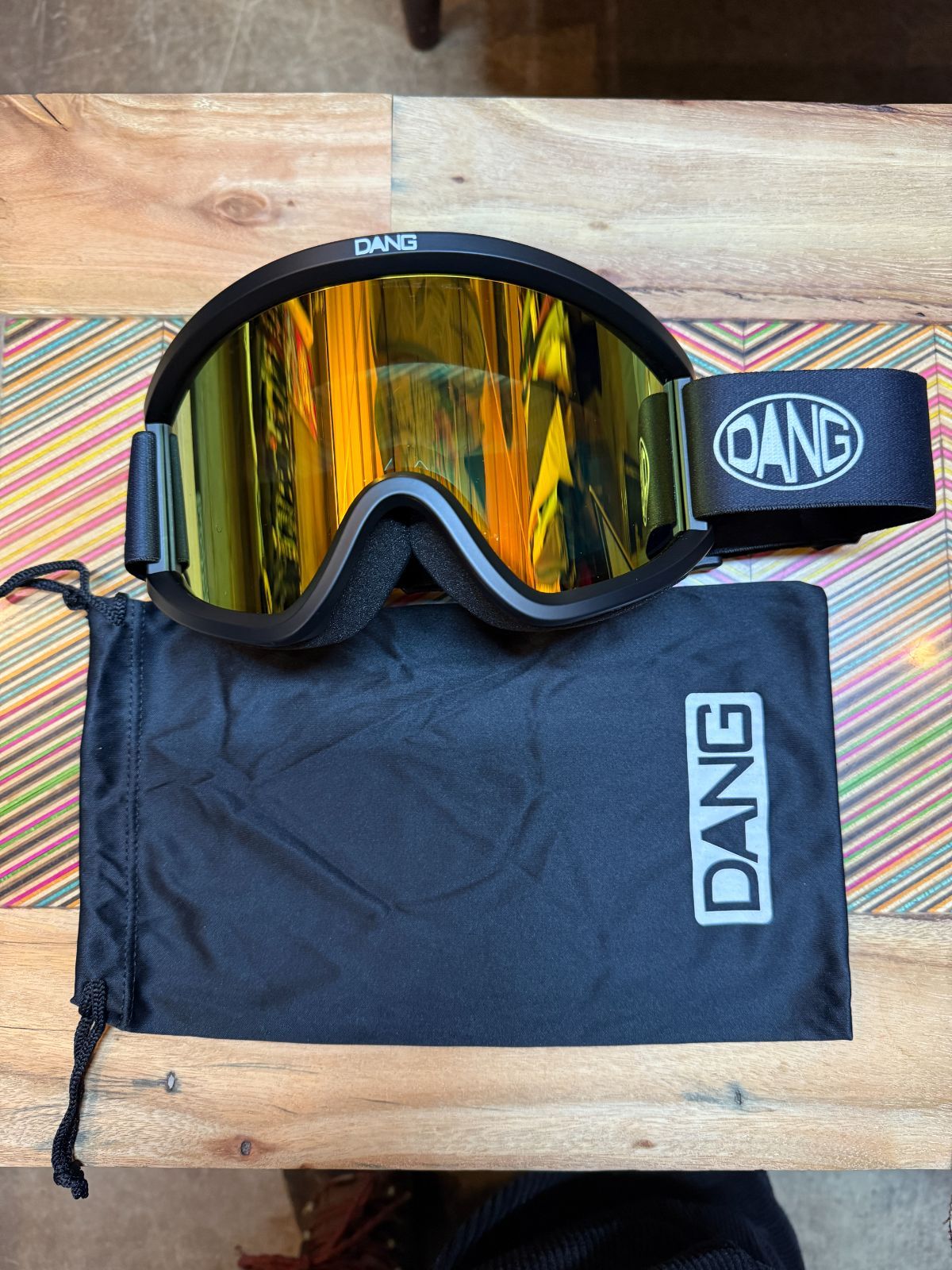 DANG  NEW OG 2.5 Matte Black 新品未使用 SALE】24/25 DANG スノーボードゴーグル NEW OG 2.5 購入 MATTE BLACK