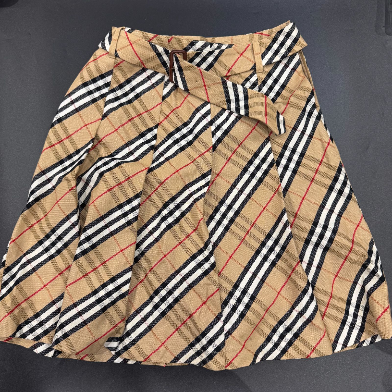 バーバリー スカート B25061705