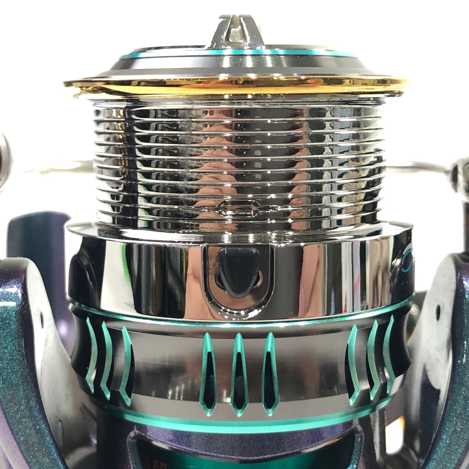 ダイワ 15 エメラルダス AIR 2508PE-H-DH スピニングリール 箱 中古品