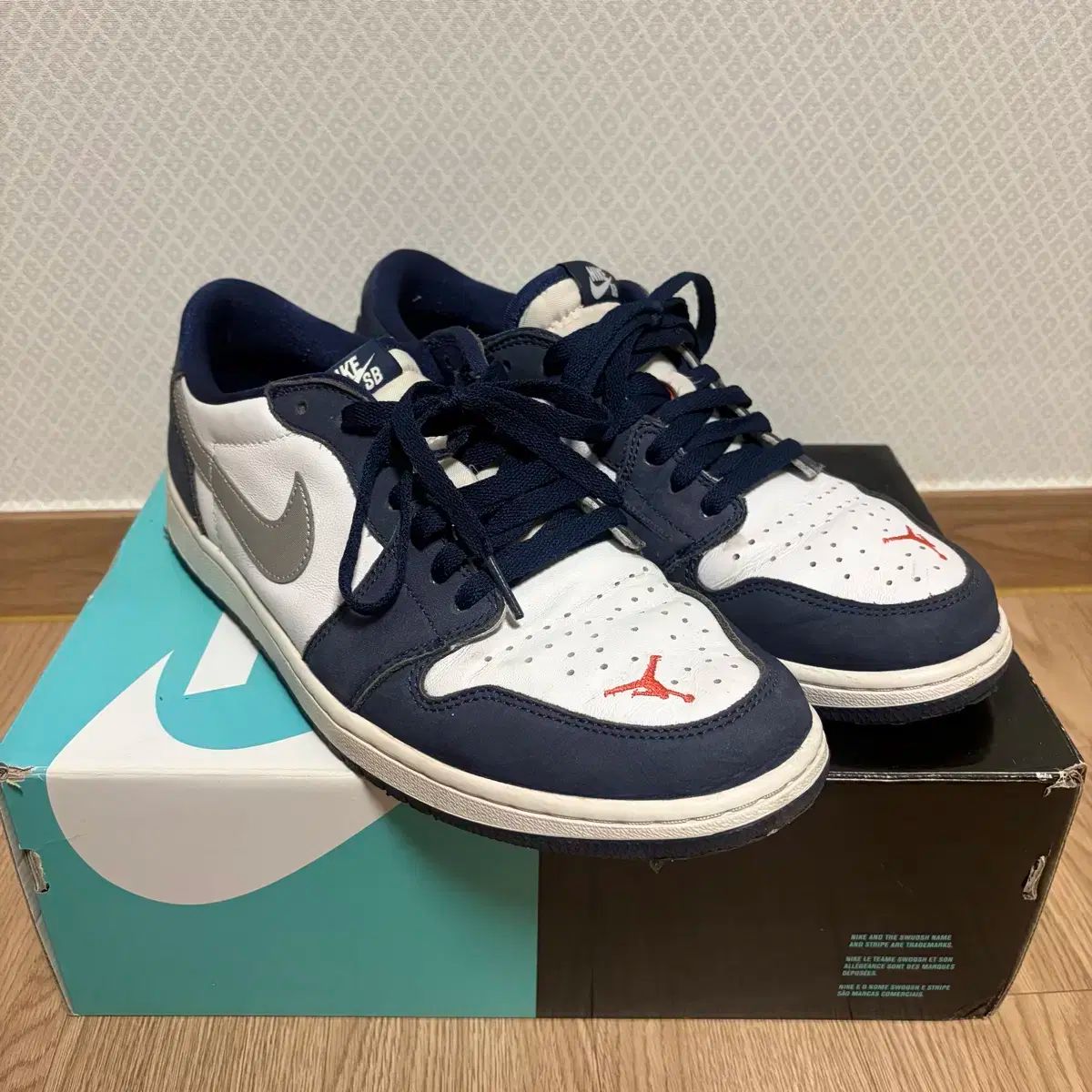 285 ジョーダン 1 ロー SB コストン ミッドナイト ネイビー
