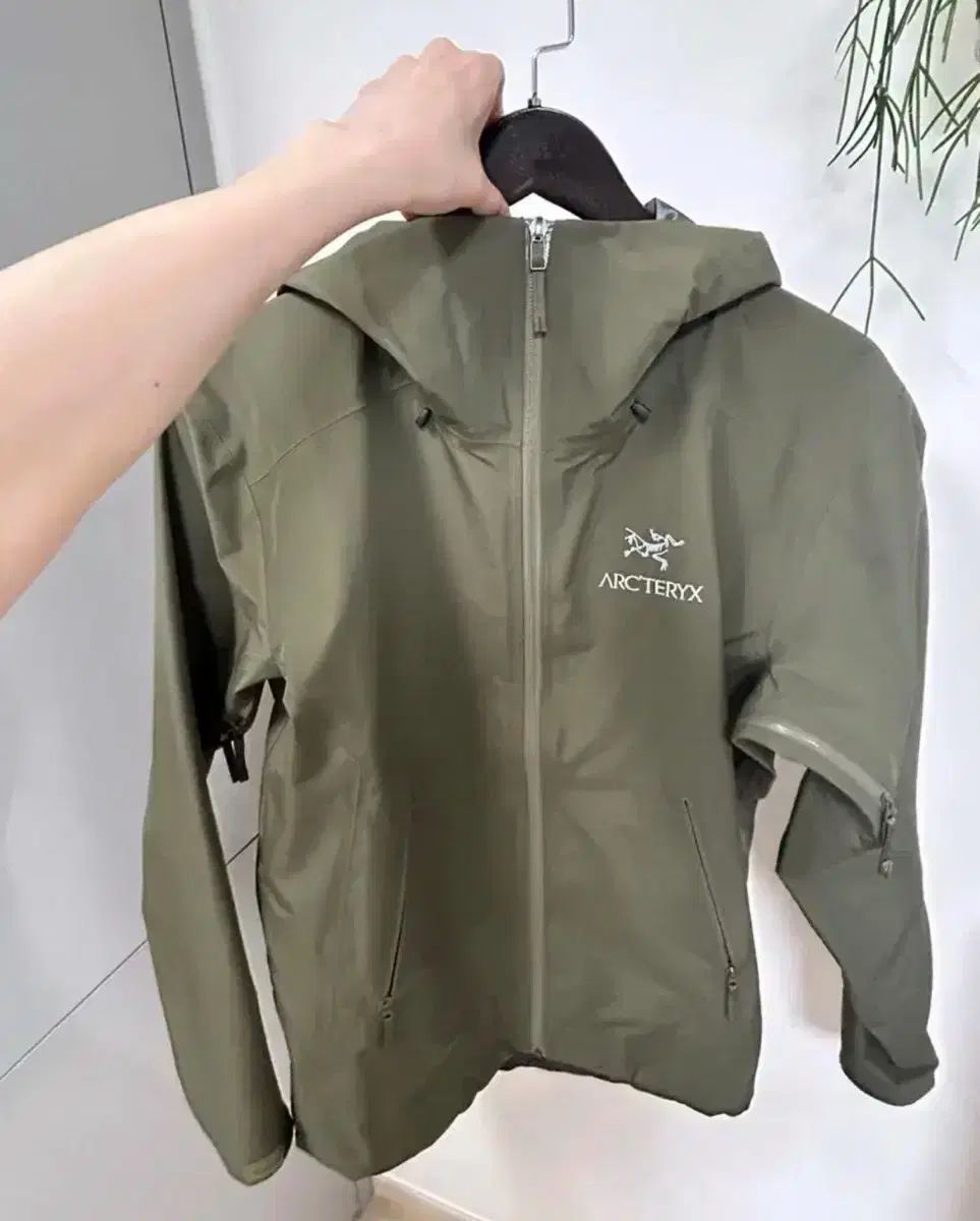 ARC TERYX アークテリクス ベータ xs サイズ カーキ 430000