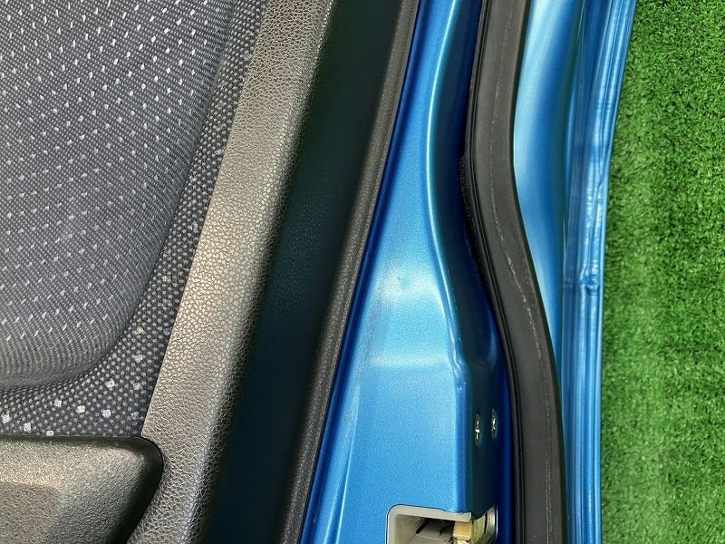 フィット GE7 右フロントドア G スマートセレクション 4WD アサヒ M2H3  