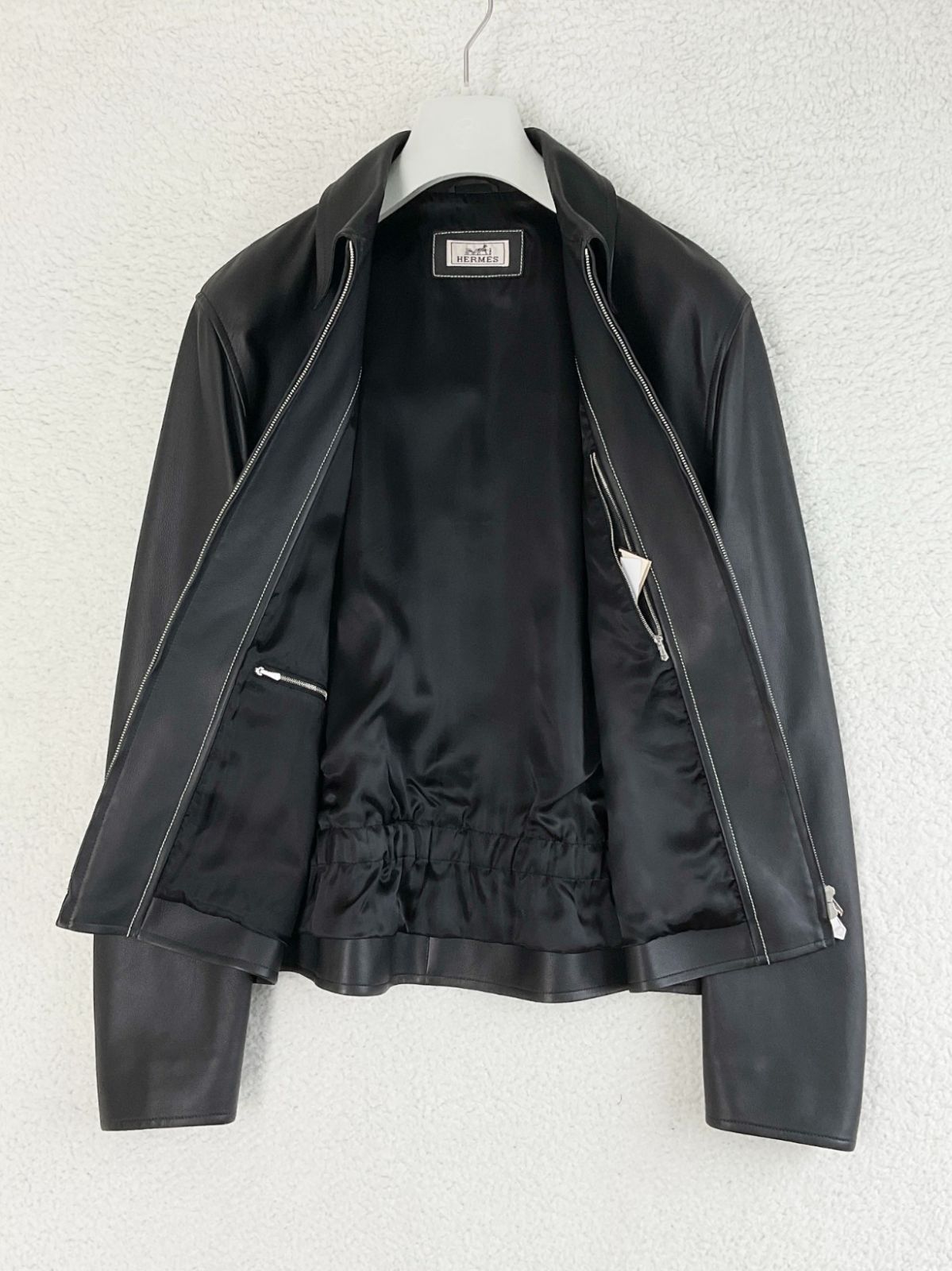 【極美品】HERMES ジャケット　サイズ50 極美品 HERMES エルメス 50 ブラック 下げ札付き カーフレザーW