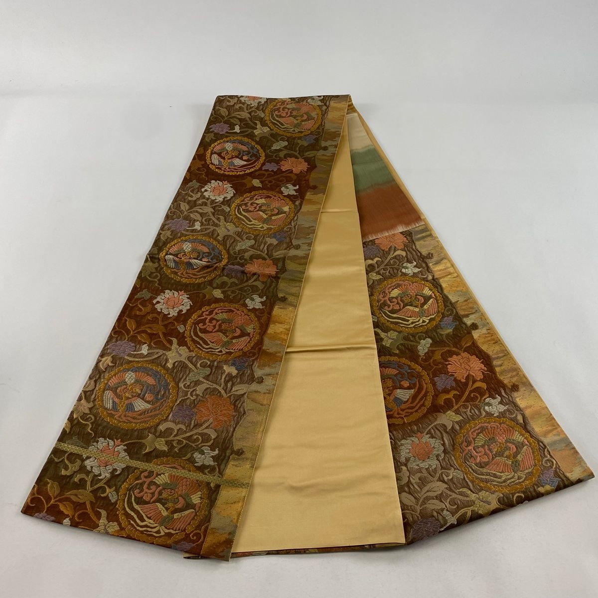 袋帯 美品 秀品 向かい鳥 動物 金糸 箔 金色 六通 正絹 【中古】 袋帯