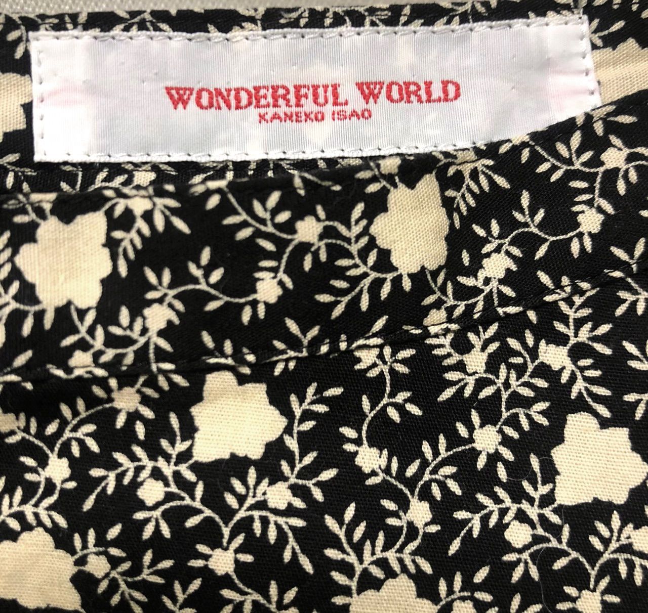 【美品】ワンダフルワールド 黒 格子に小花柄 段々スカート 美人百花掲載》スパンコールシアー刺繍スカート【洗濯機洗い可