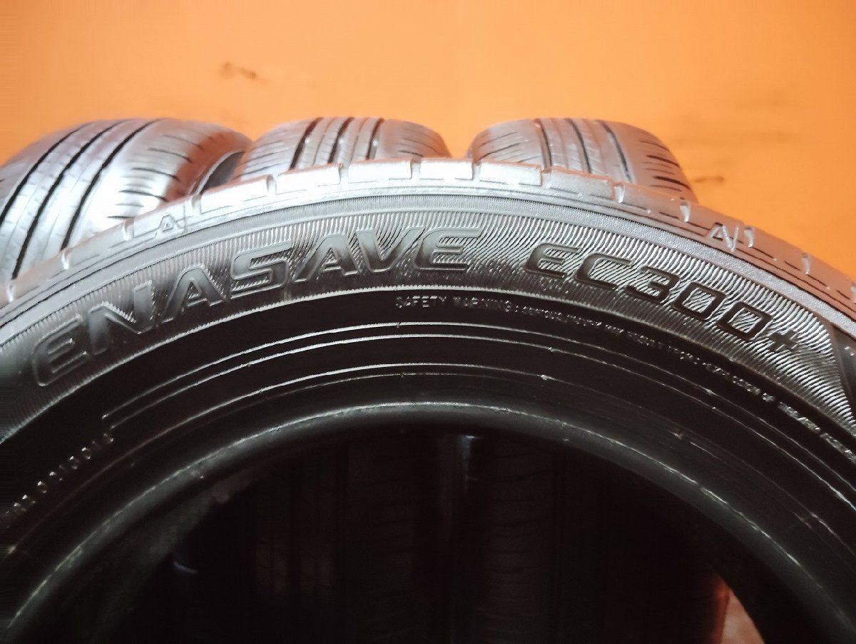 DUNLOP ENASAVE EC300+ 185/65R15 15インチ 夏タイヤ 4本 22年製 バリ溝 シエンタ ノート フリード アクア デミオ等　(VTK194) DUNLOP ENASAVE EC300+ 185/65R15 15インチ 夏タイヤ 4本 22年製 バリ