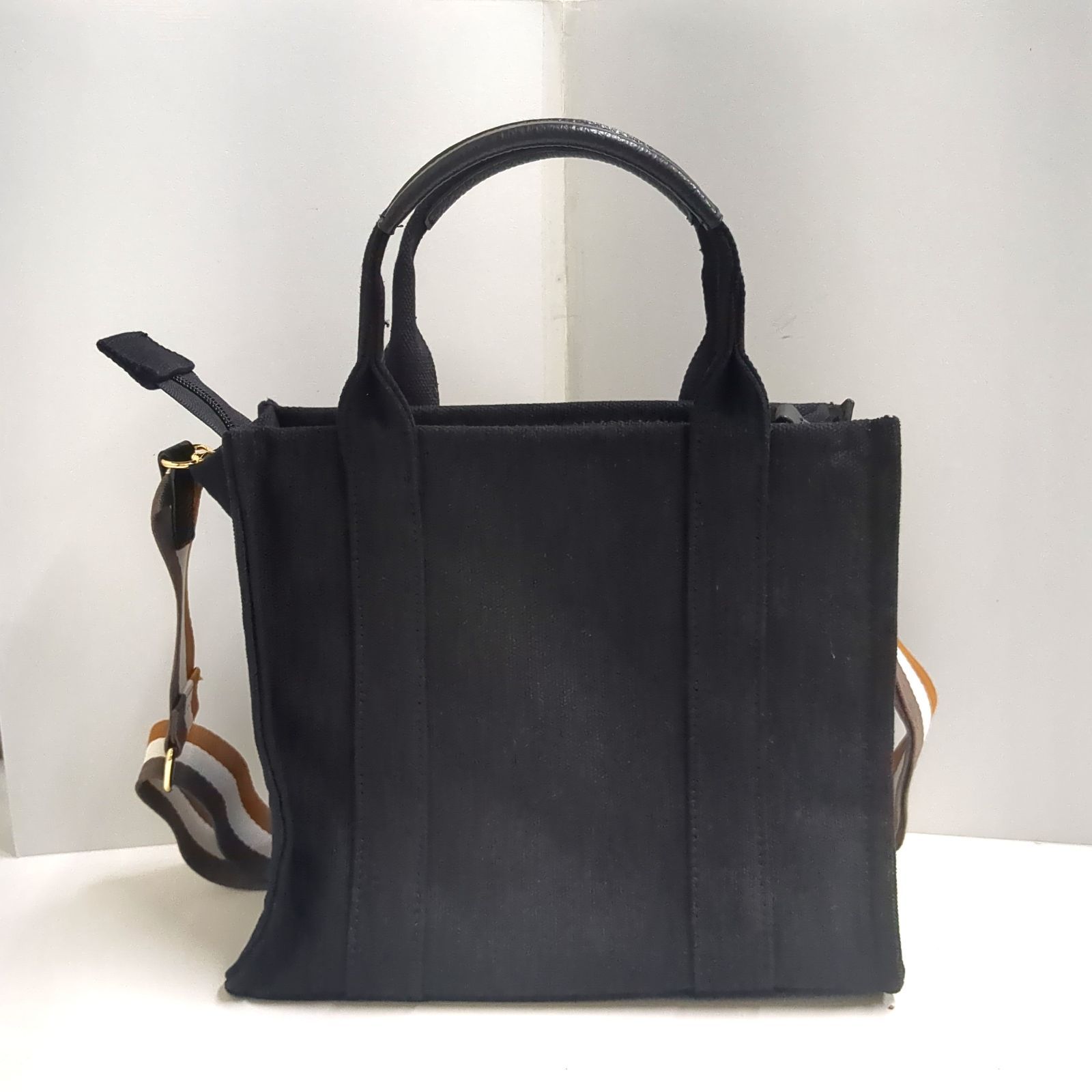 Guy Laroche（ギ・ラロッシュ）】2way ショルダーバッグ