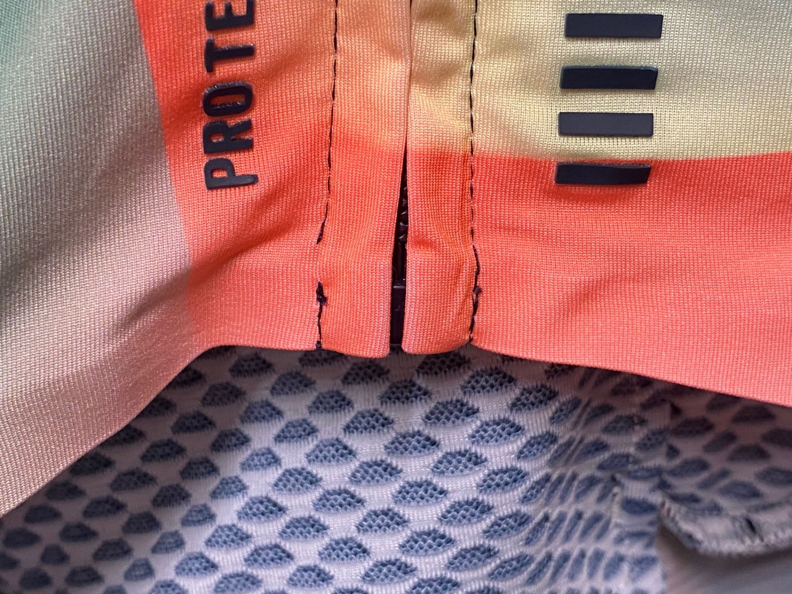 JM526 ラファ Rapha ATHLETES PRO TEAM AERO JERSEY 半袖 サイクルジャージ 総柄 M BRIGHTFACE_UK