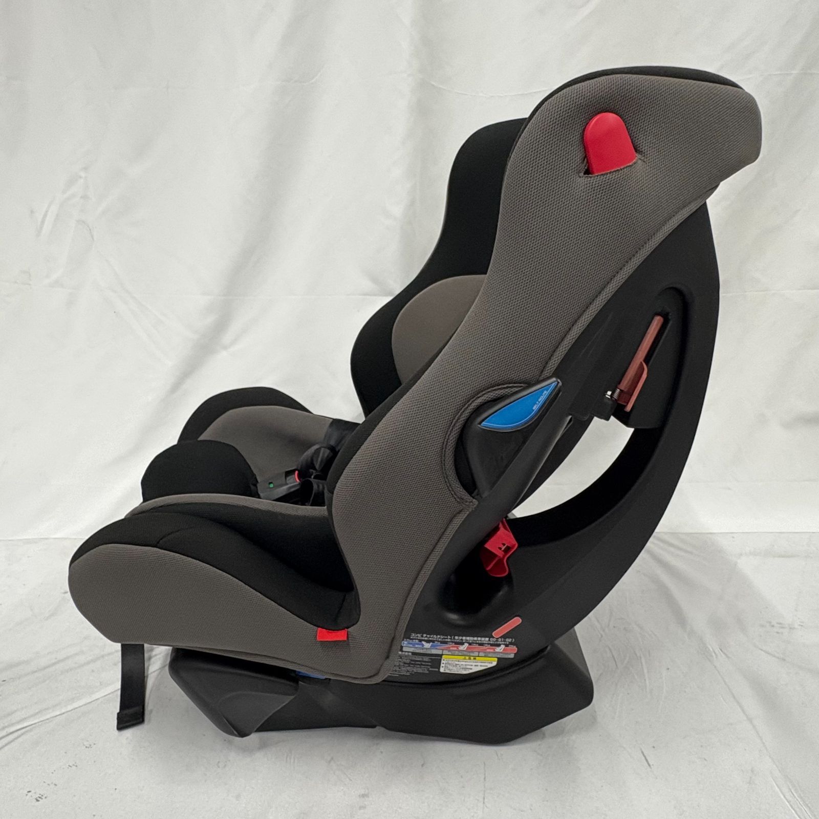 極美品　Combi コンビ　チャイルドシート ウィゴーロング　ブラック　新生児 極美品 Combi コンビ チャイルドシート ウィゴーロング ブラック
