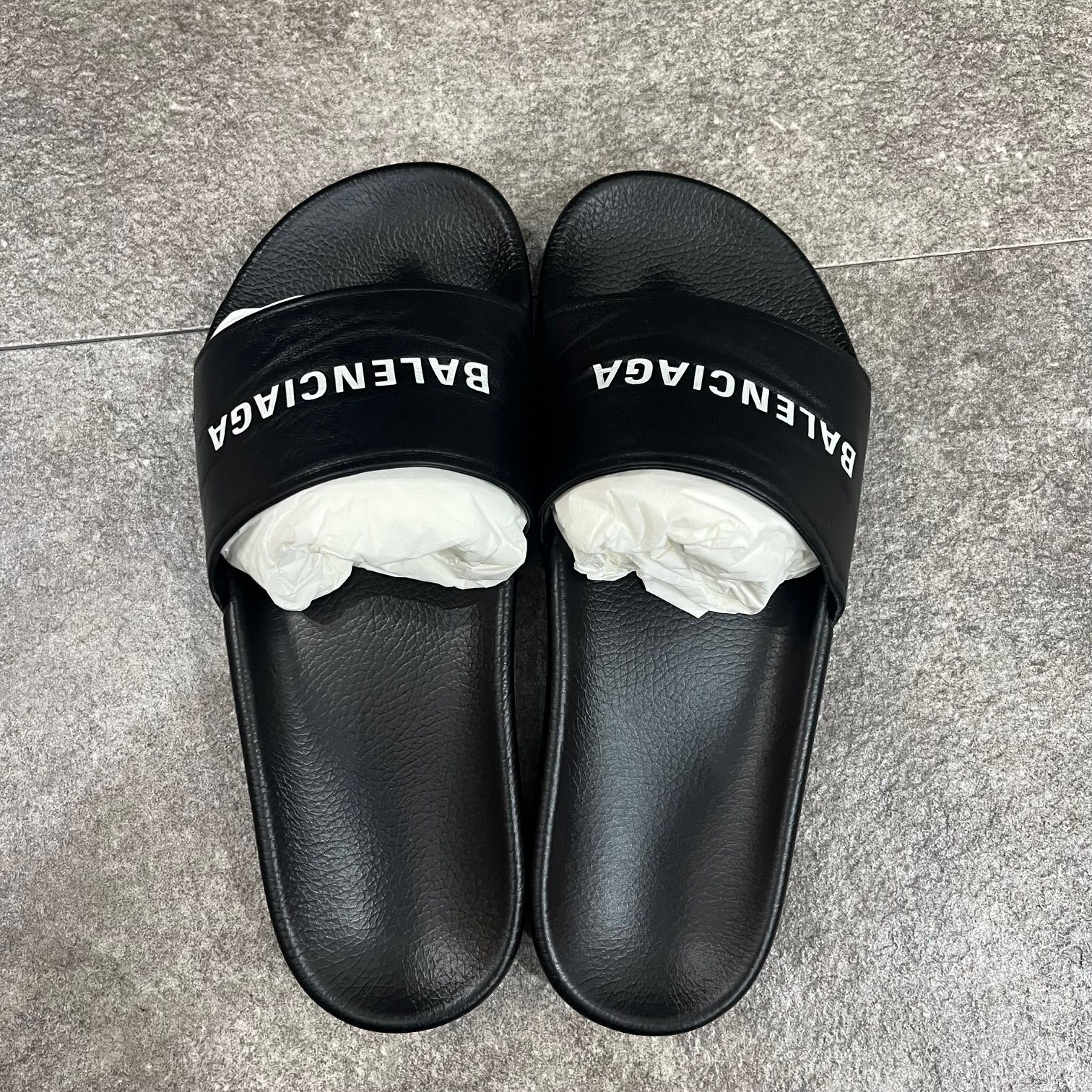 新品 BALENCIAGA 19SS ロゴ シャワー サンダル バレンシアガ 506347 40 ...