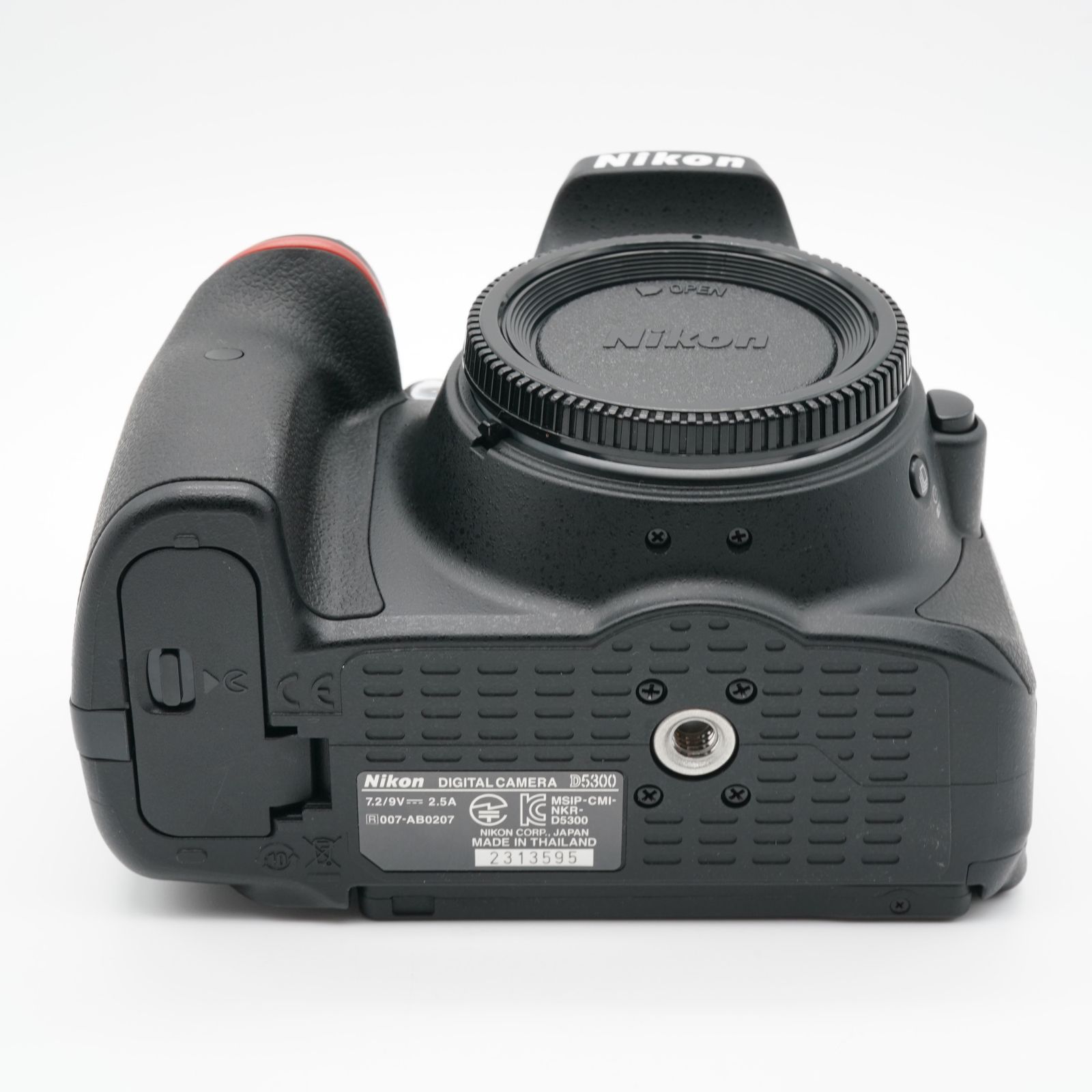 ほぼ新品 ニコン NIKON D5300 ボディ ブラック シャッター回数3,638回