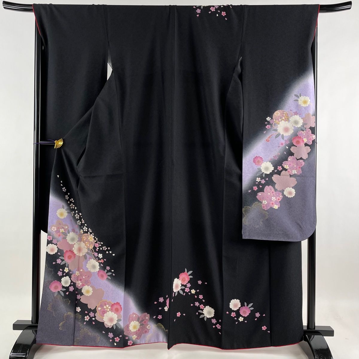 振袖 美品 名品 鞠 桜 箔 金彩 黒 袷 身丈166cm 裄丈69.5cm L 正絹