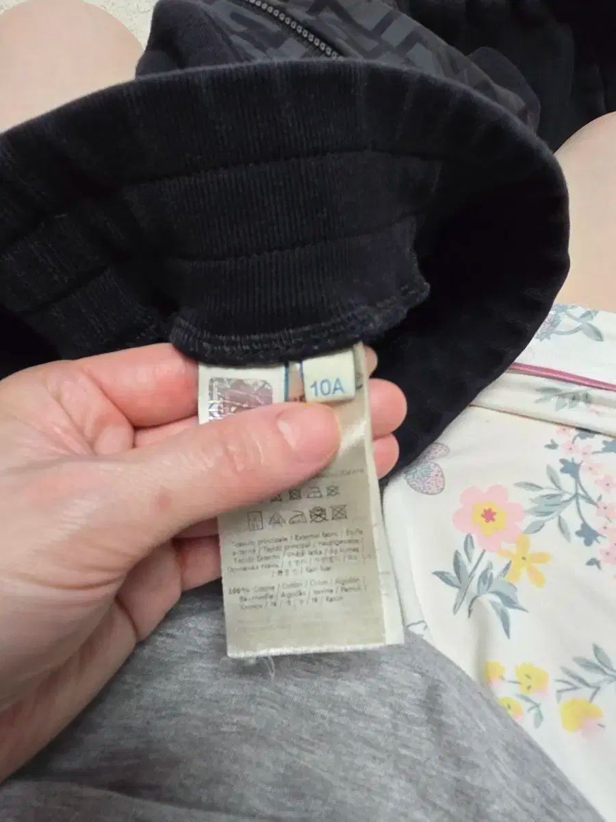 トレーニングパンツ