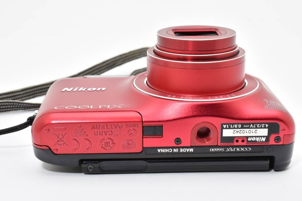 コンパクトデジタルカメラ L