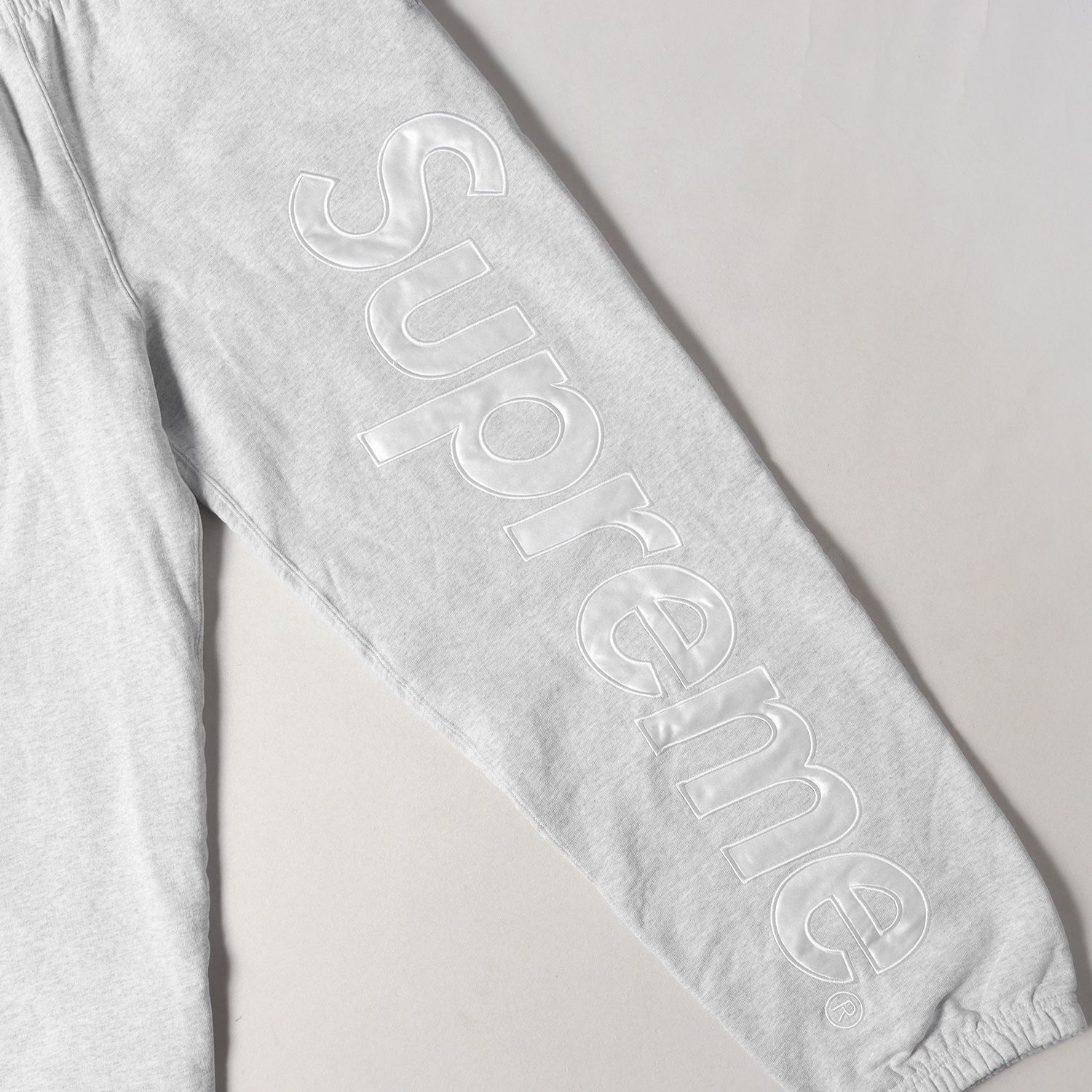 美品 Supreme シュプリーム パンツ サイズ:M 22AW サテン アップリケ