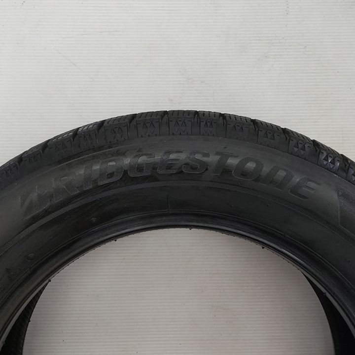 0 T 25034 スタッドレスタイヤ ブリヂストン BLIZZAK VRX 2 225 60 R 17 4本セット