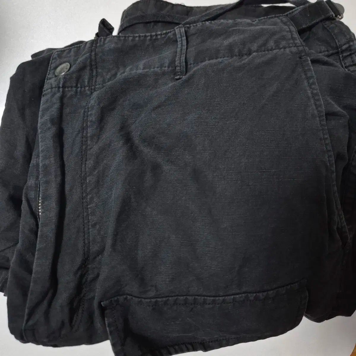 ブラック カーゴ