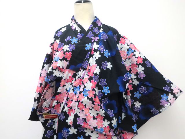 未使用　綿紅梅浴衣　桜柄　さんび　身丈（肩から）167㎝ 未使用 綿紅梅浴衣 桜柄 さんび 身丈（肩から）167㎝ 楽天市場】
