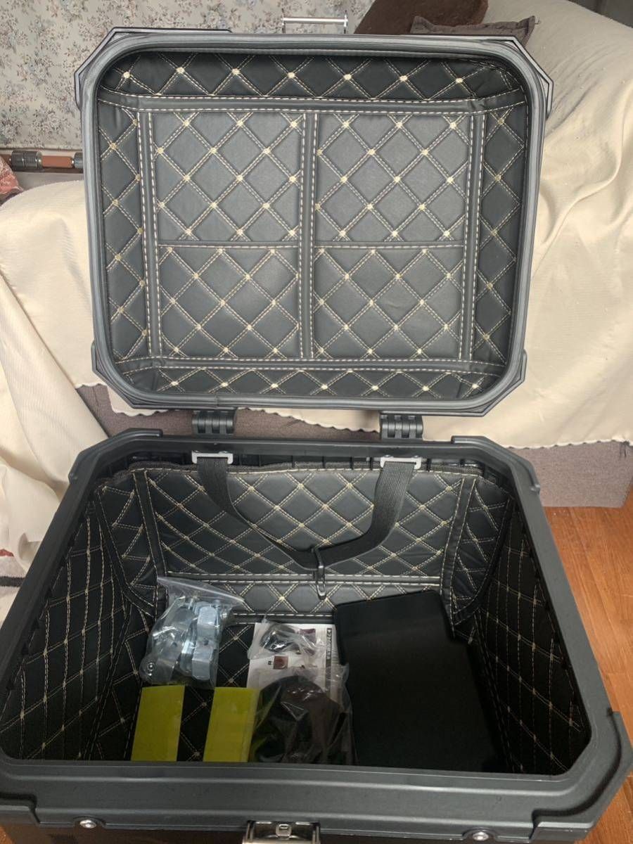 リアボックス モノキーケース