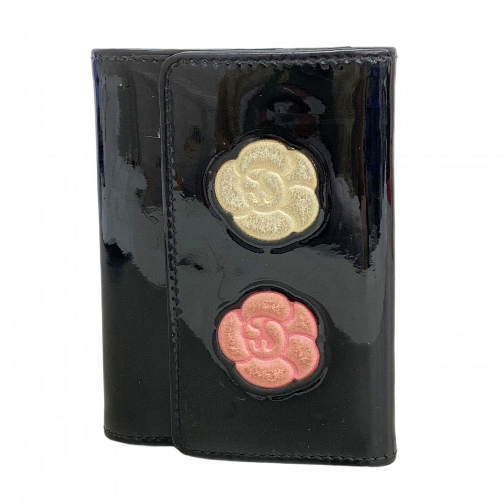シャネル(Chanel) シャネル キーケース カメリア パテントレザー