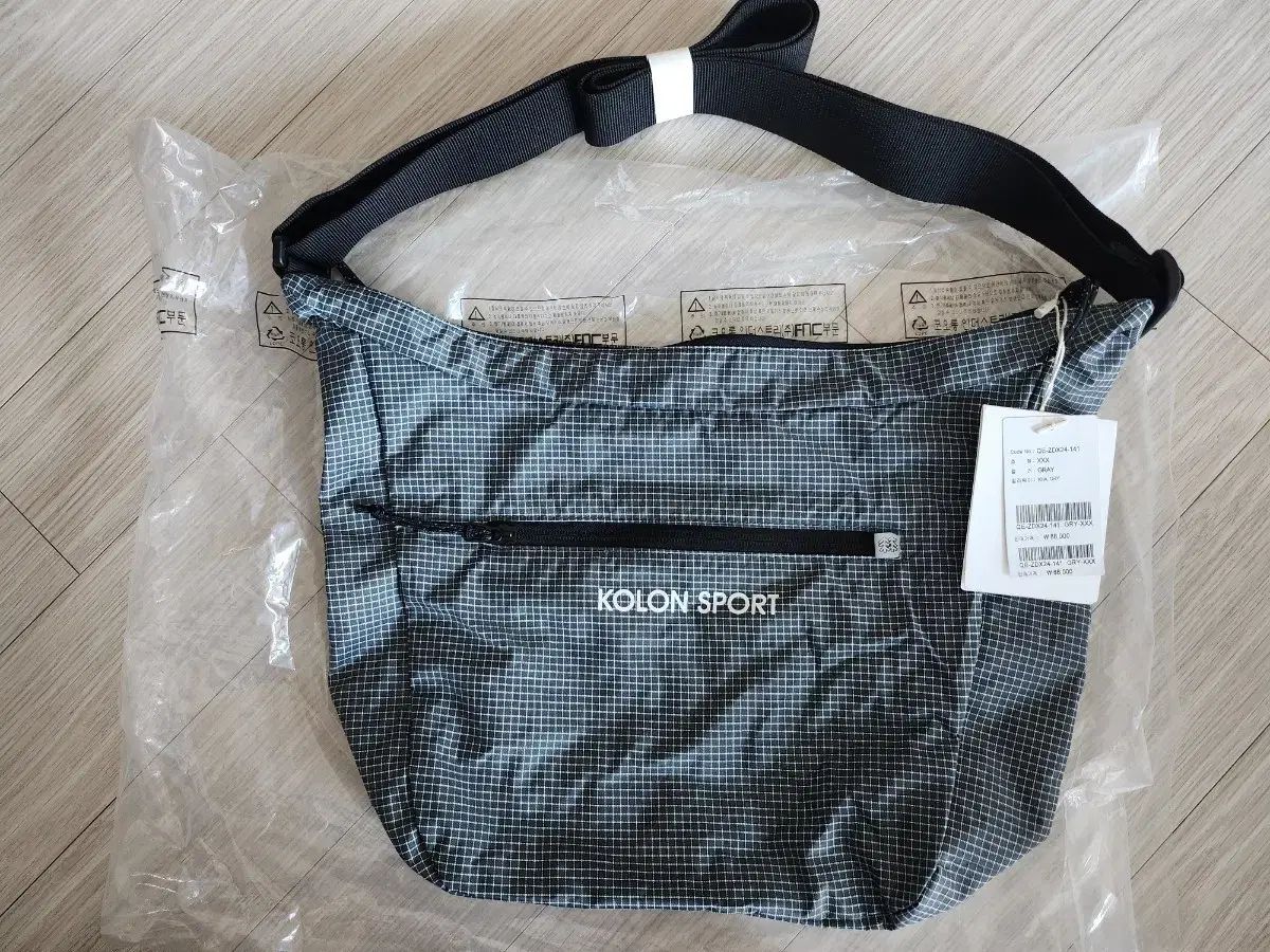 コーロンスポーツ クロスバッグ