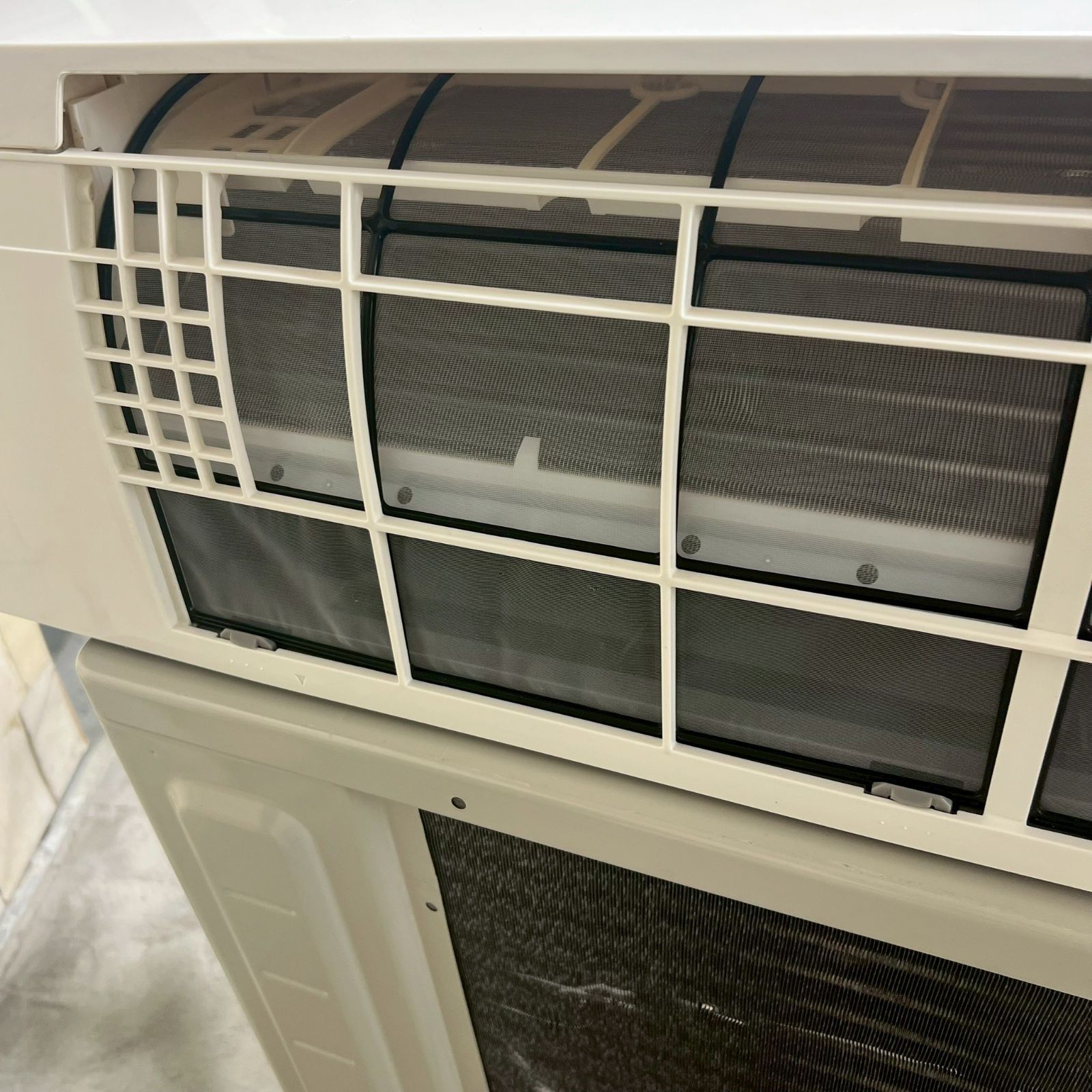 2020年製】 DAIKIN エアコン S22XTES-W 室外機 6畳用 - メルカリ