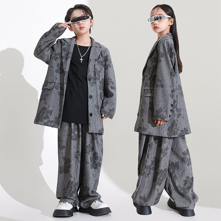 花柄 ダンス衣装 スーツ キッズ セットアップ 上品 ダンス 期間限定10％OFF上品 グレー 上下セット ジャケット ｜ジャズストリートのジャケット 花柄（スーツ・カジュアルセットアップ｜キッズファッション セットアップ（柄花・植物）（スーツ ダンススーツ 花柄（スーツ・カジュアルセットアップ｜キッズ