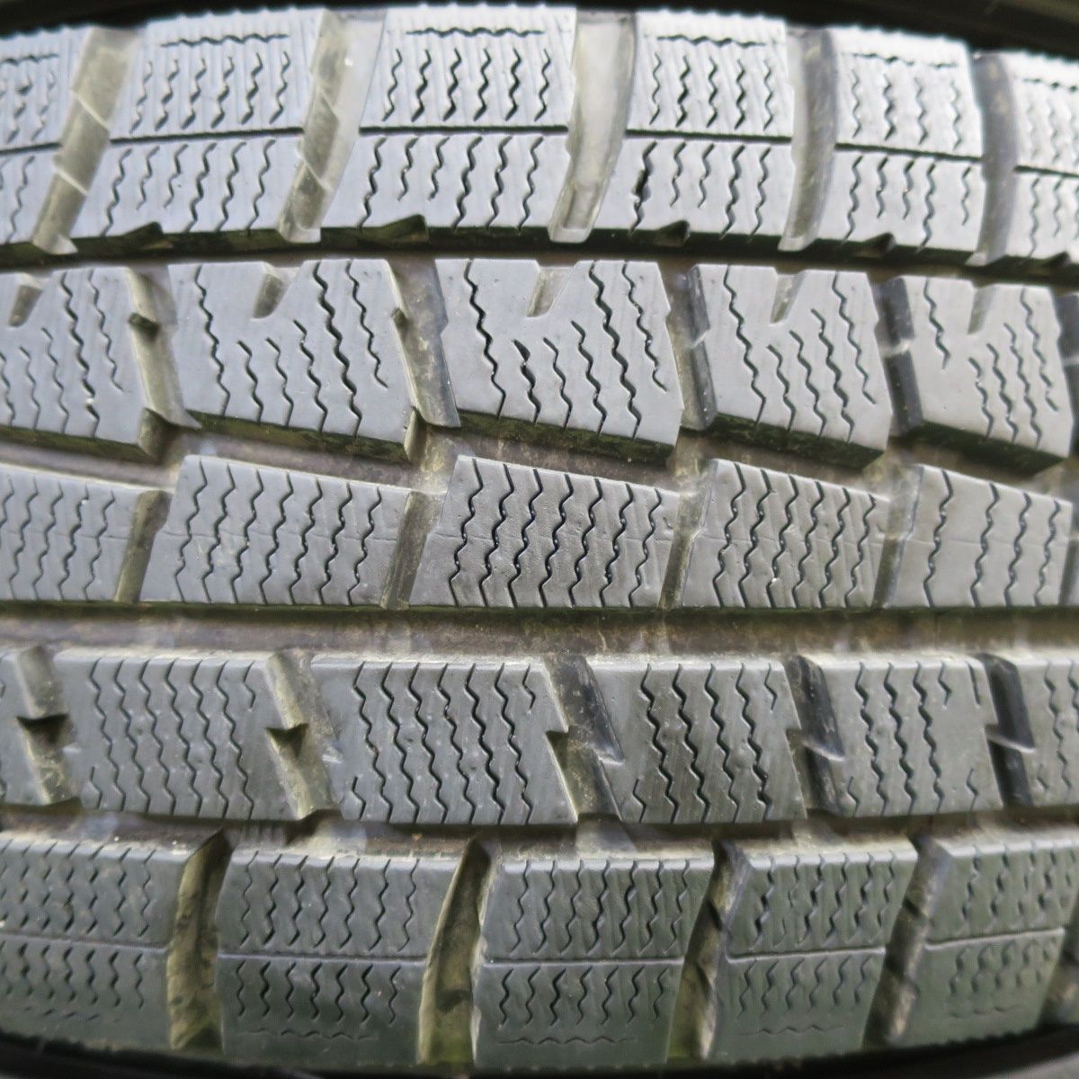 *送料無料* バリ溝！キレイ！9.5分以上★スタッドレス 185/65R15 ダンロップ ウインターマックス WM01 SPORT ABELIA 15インチ PCD100/4H★4070204イス