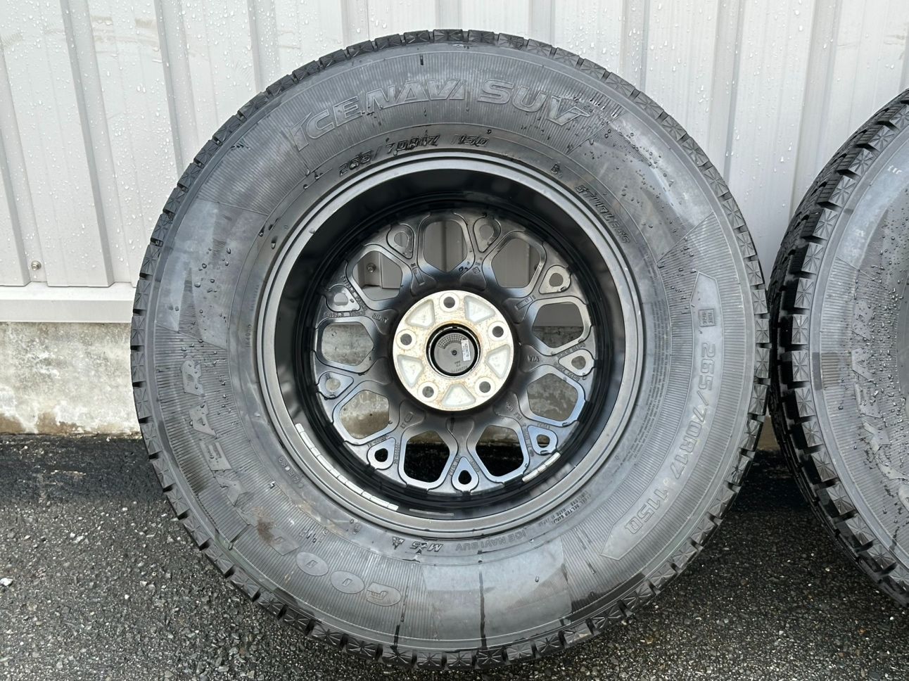 専用1 YOKOHAMA 265/70R17 XTREME-J スタッドレス 専用1 YOKOHAMA 265/70R17 XTREME-J スタッドレス MLJ XTREME-J