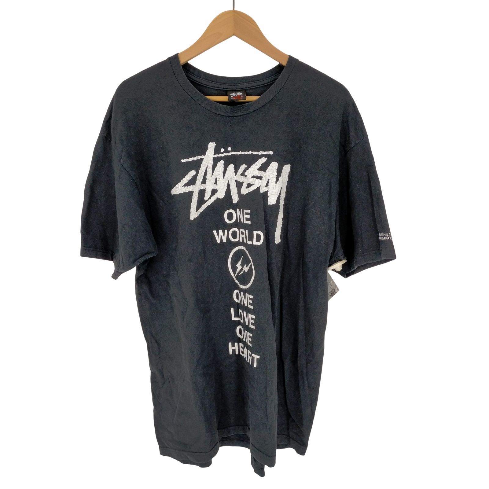 ステューシー Stussy One World. One Love. One Heart チャリティーT