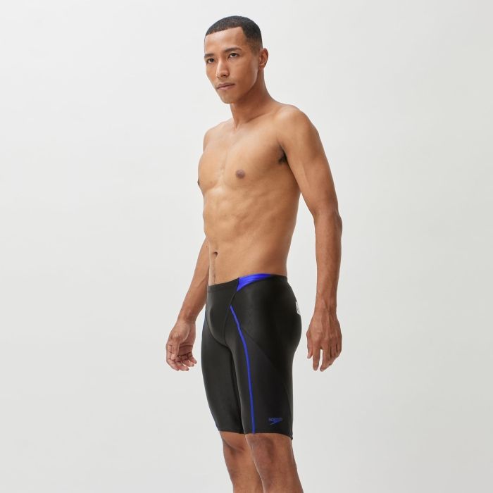 Speedo スピード