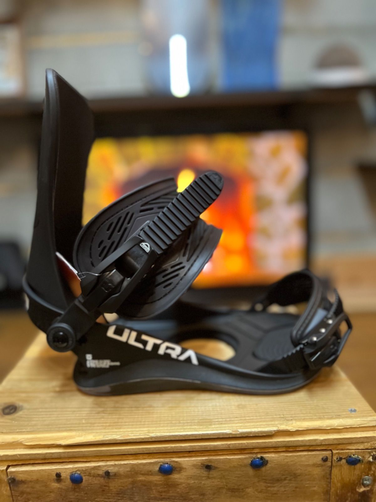 23/24 UNION BINDING ULTRA MEN SIZE M BLACK