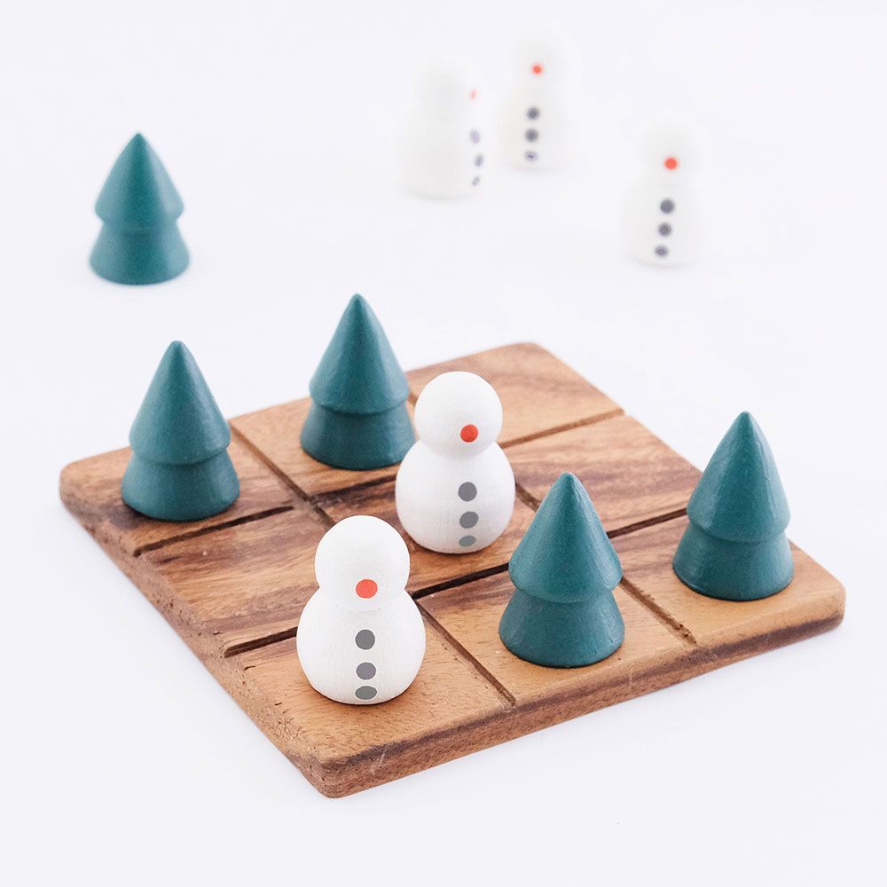 ツリーと雪だるまのボードゲーム 冬のインテリアにも