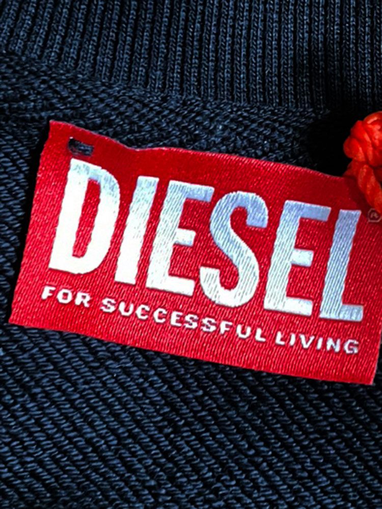 美品 DIESEL オーバルDメタルロゴ ジップアップスウェットジャケット L DIESEL (ディーゼル) オーバルDメタルロゴ ジップアップ