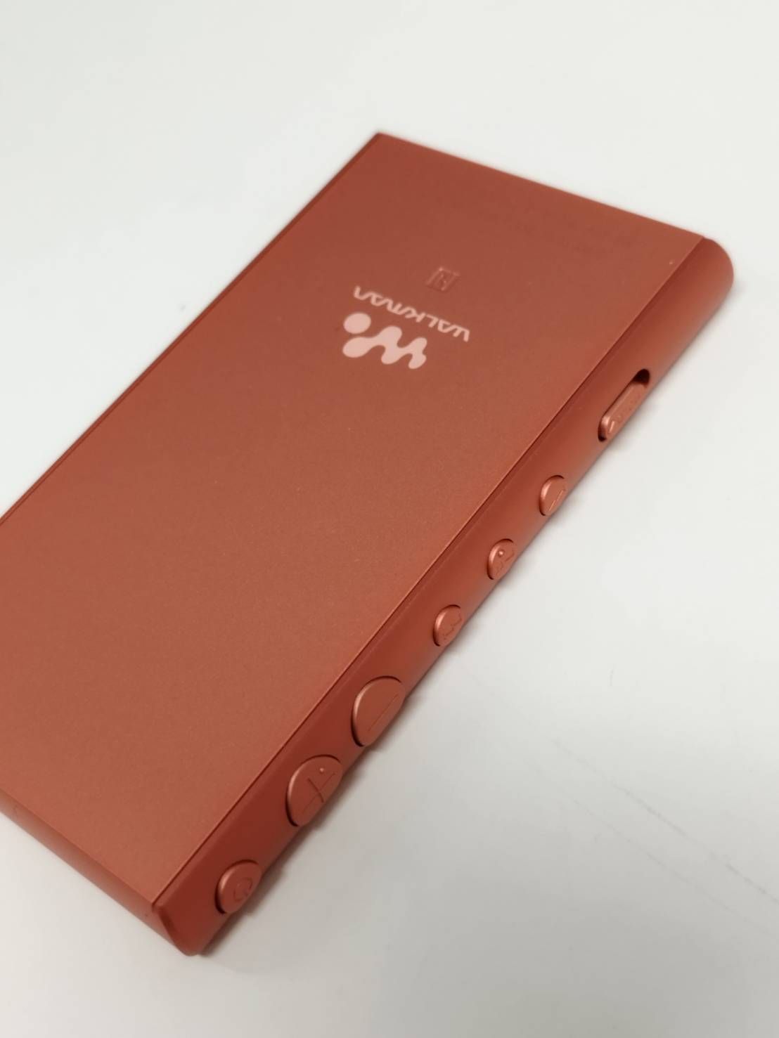 SONY ウォークマン NW-A106 32GB オレンジ Amazon.co.jp: ソニー ウォークマン 32GB Aシリーズ NW-A106