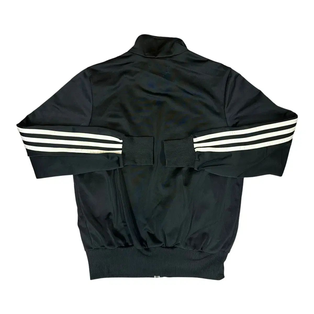 adidas アディダス