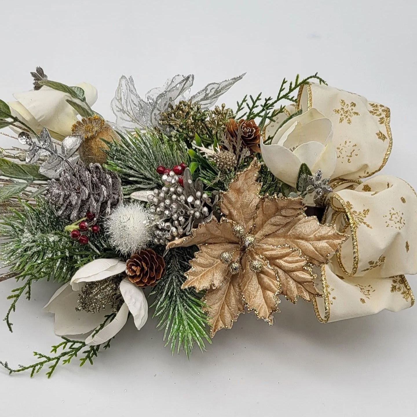 シルバーポインセチア スワッグ