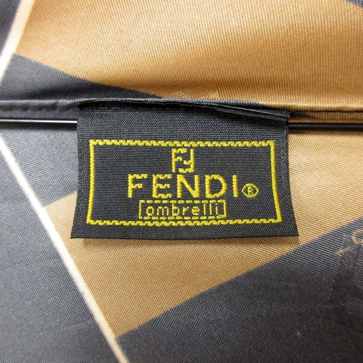 FENDI(フェンディ) 折りたたみ傘 ズッキーノ柄 ブラウン×黒 化学繊維 ブランド品専門の - 傘