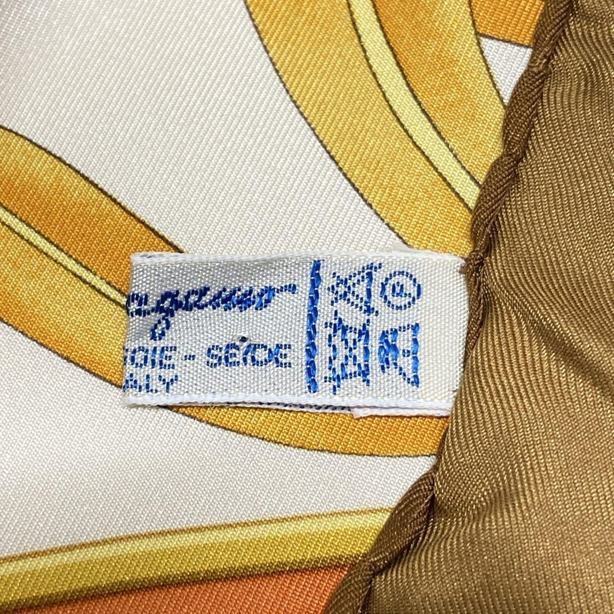 サルヴァトーレフェラガモ Salvatore Ferragamo スカーフ付き ニットベスト オレンジ サイズ：S Salvatore Ferragamo(サルヴァトーレフェラガモ) スカーフ付き