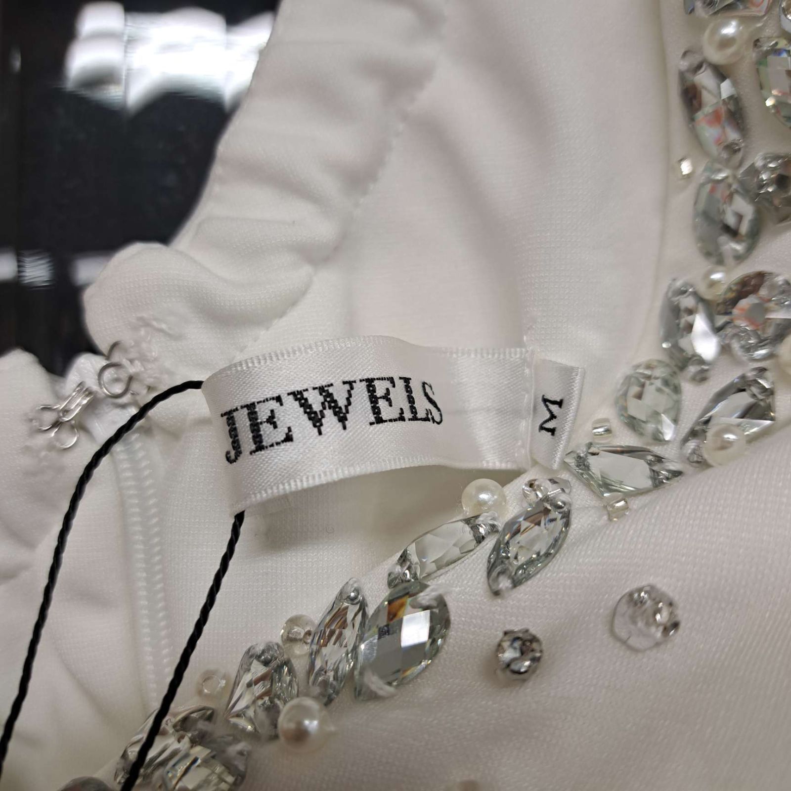YSF54 未使用タグ付き JEWELS ワンショルダー デコルテビジュー