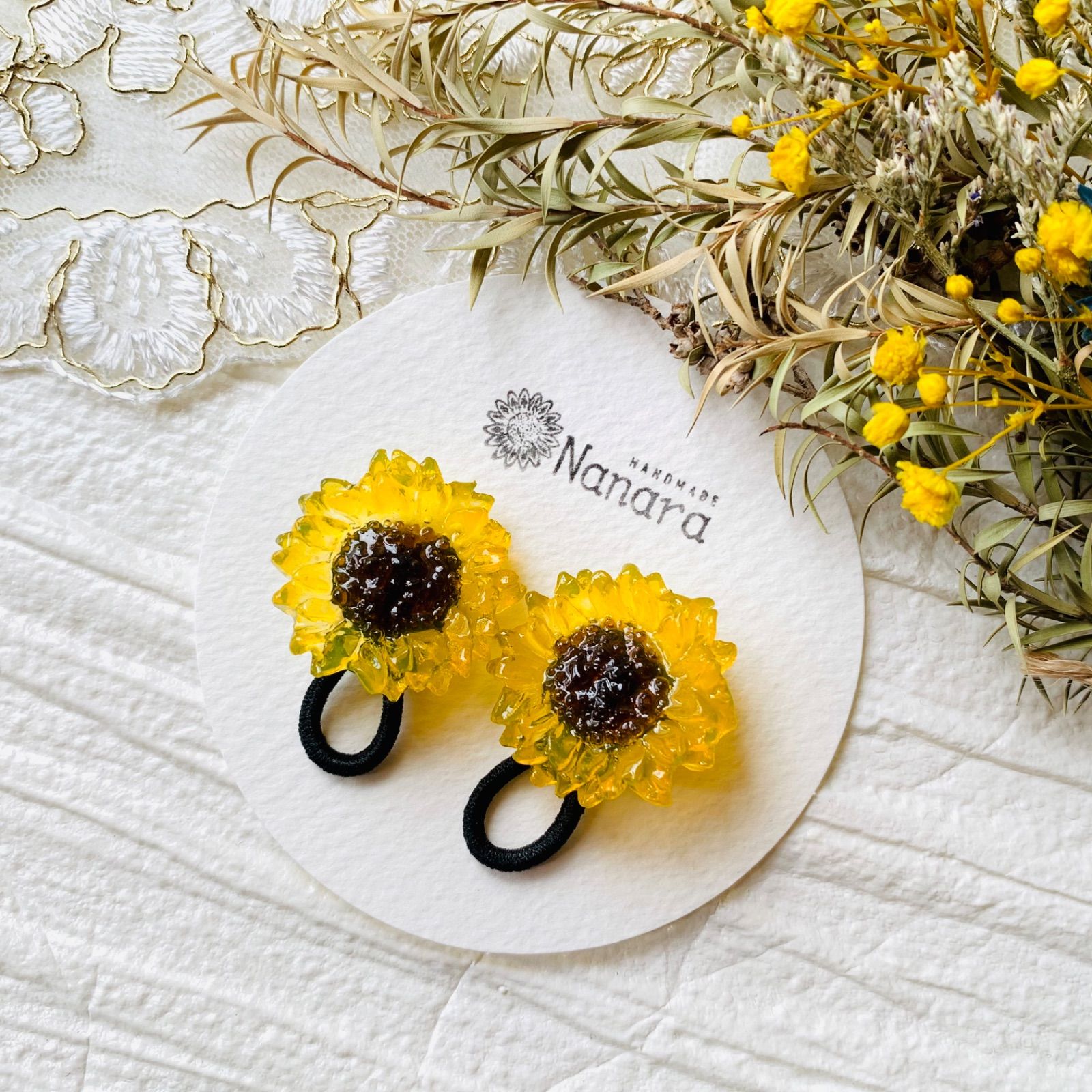 ひまわりとシェル入り グリーン ハートヘアゴム ひまわりとシェル入り