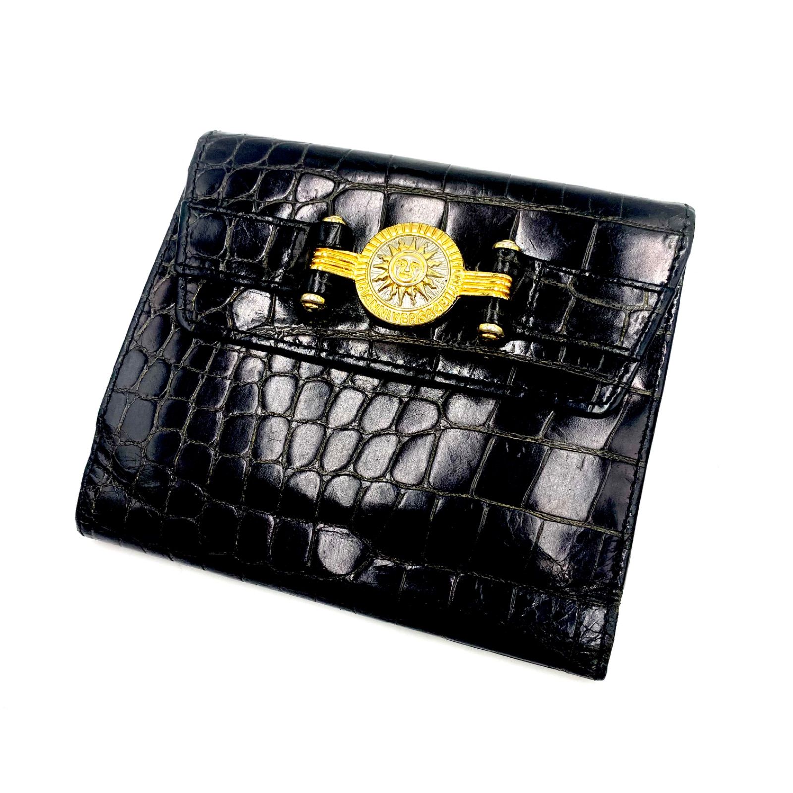 GIANNI VERSACE ジャンニヴェルサーチェ ヴェルサーチ 財布 ウォレット 二つ折り 三つ折り クロコ 型押し ブラック ゴールド